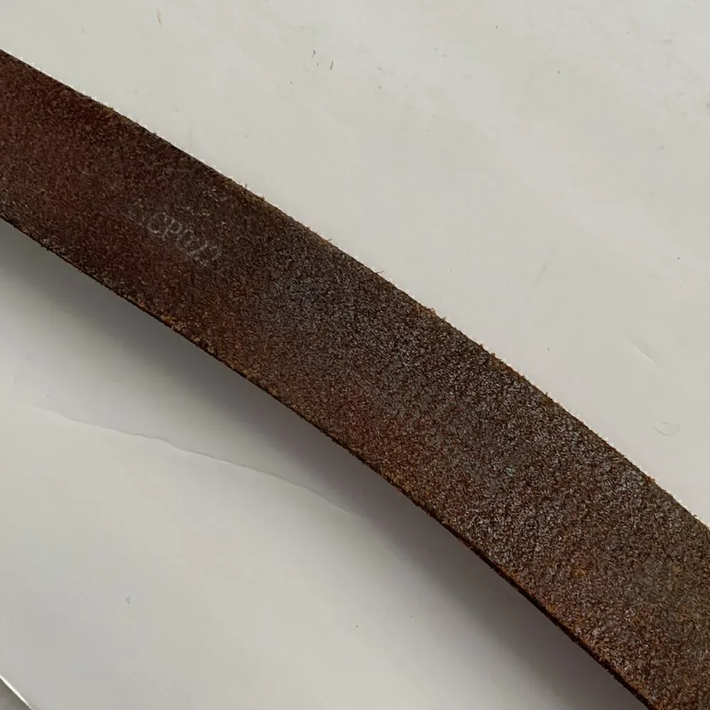 Columbia brown leather belt broken in and soft square buckle